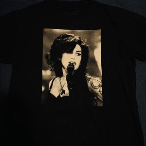 An awesome  Amy Winehouse t shirt